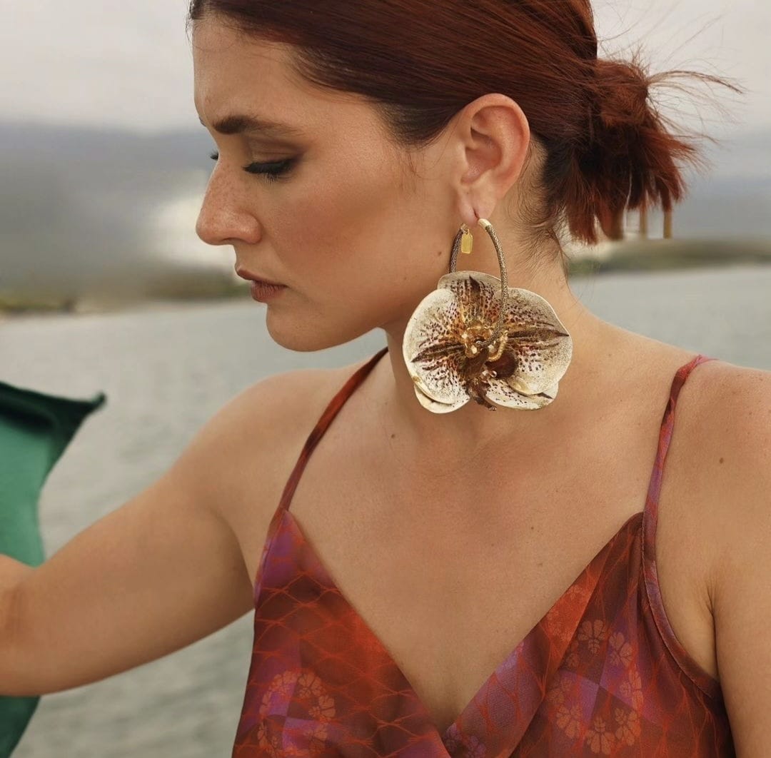 Argollas Orquidea Grandes Print Metalizado